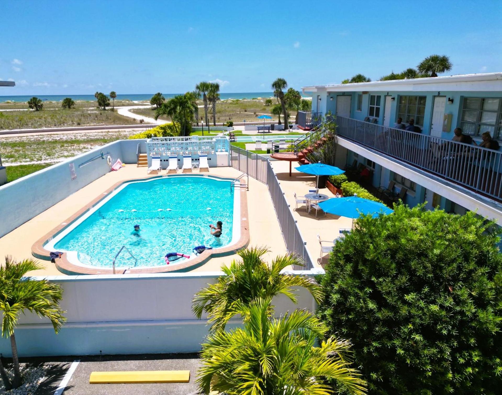 Beachside Resort Motel St. Pete Beach Exterior photo